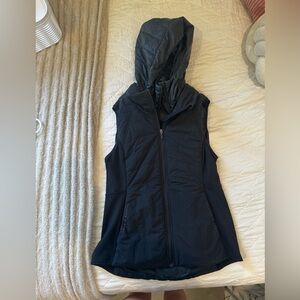 Black Lululemon vest size 8